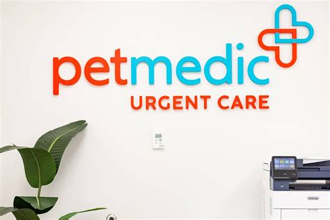 Pet Urgent Care .